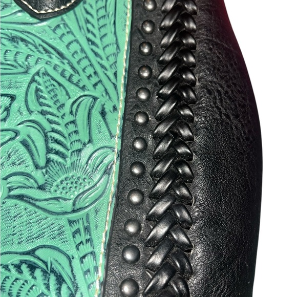 Trinity Ranch Leather Purse - Picture 2 of 7